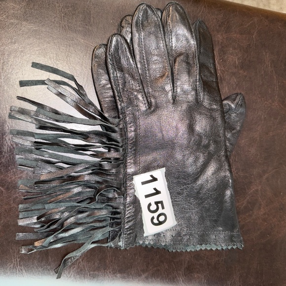 Fringed Leather Women's Gloves Black - Picture 10 of 10